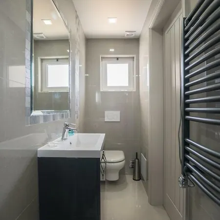 Atlantic View Apartment